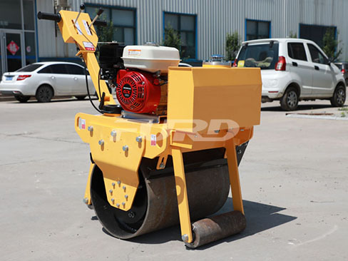 要想小型壓路機壓實效果好還需要專業(yè)的方法！